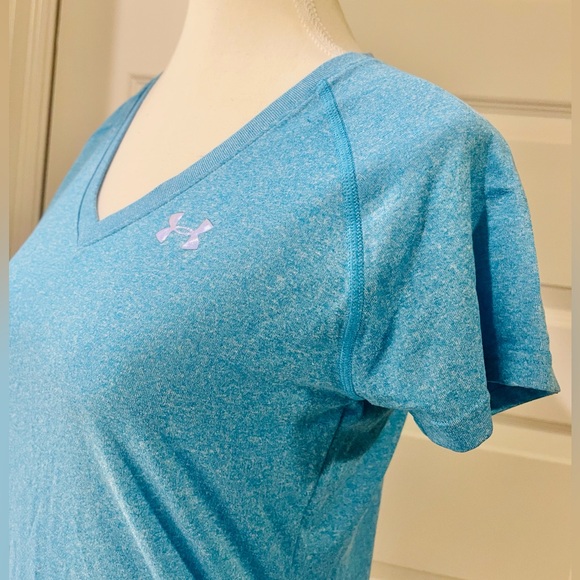 Under Armour Heat Gear Fitted V-neck Short Sleeve Athletic Shirt Women's XS Blue - Picture 5 of 7